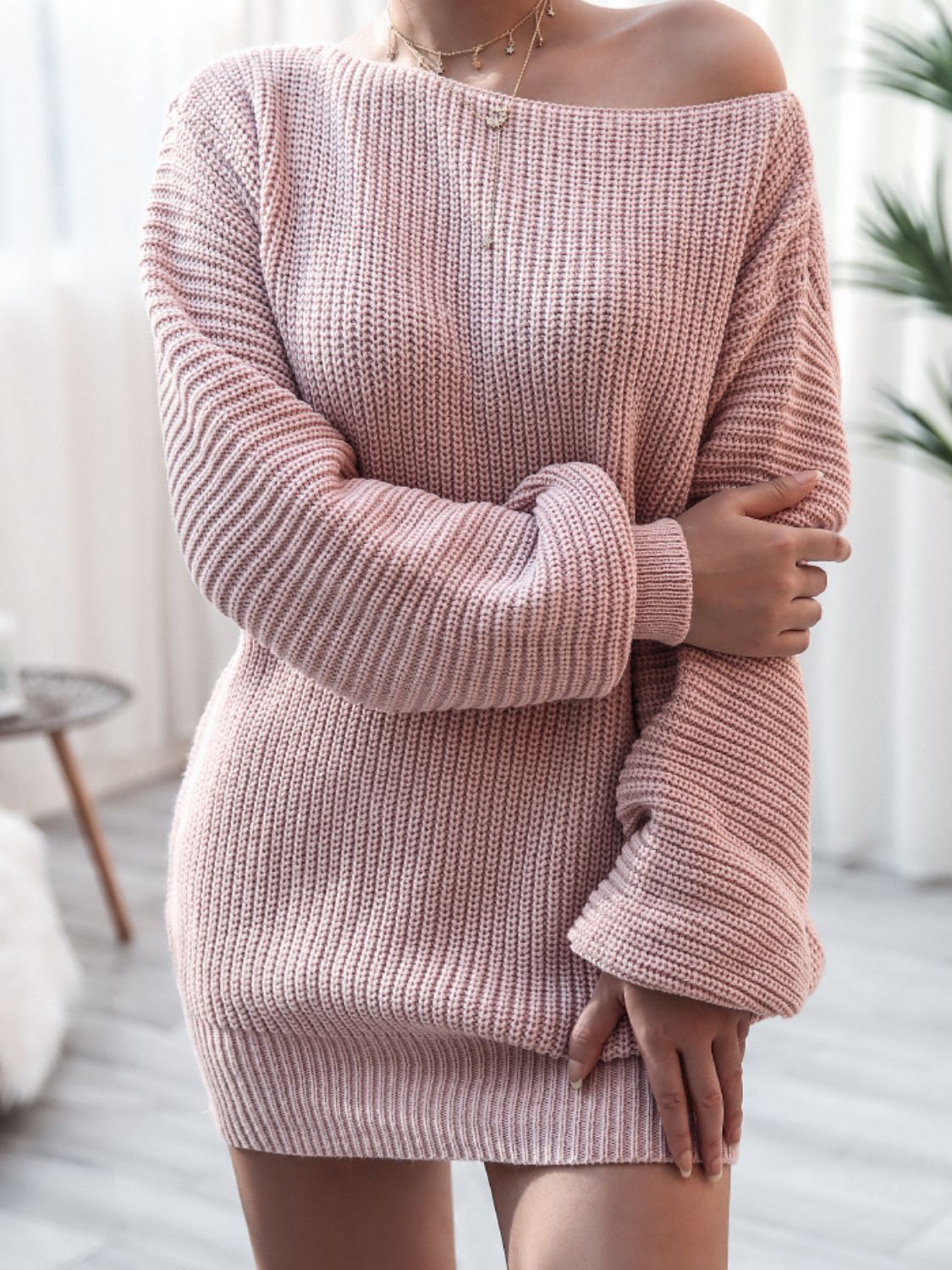 Vestido estilo suéter con cuello barco y manga globo de punto acanalado