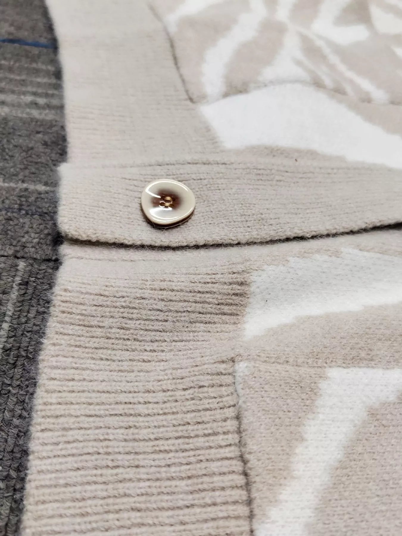 9563bbcfbc90412a864bf4e04bb55078-Max-Origin