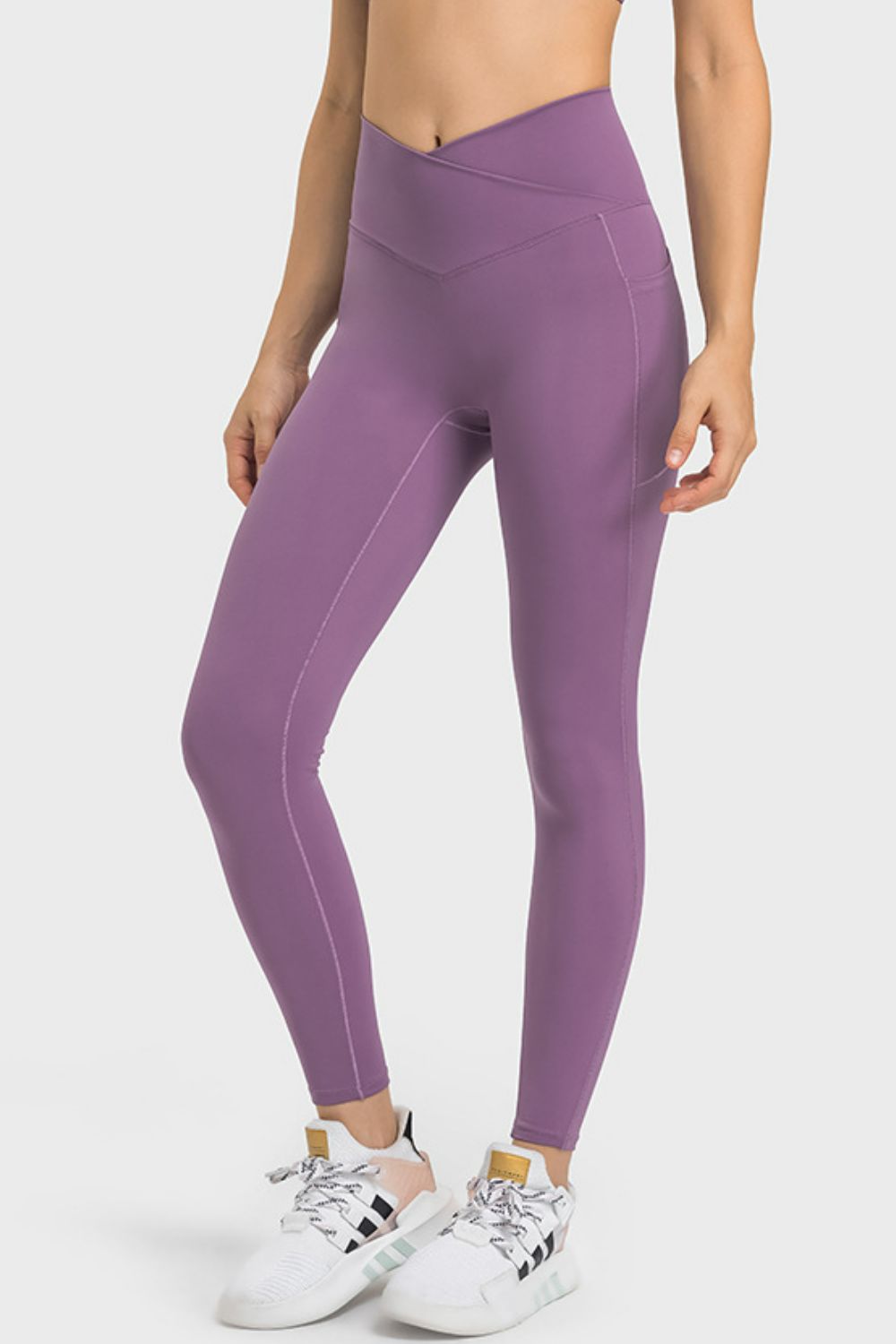 Leggings de yoga con cintura en V y bolsillos