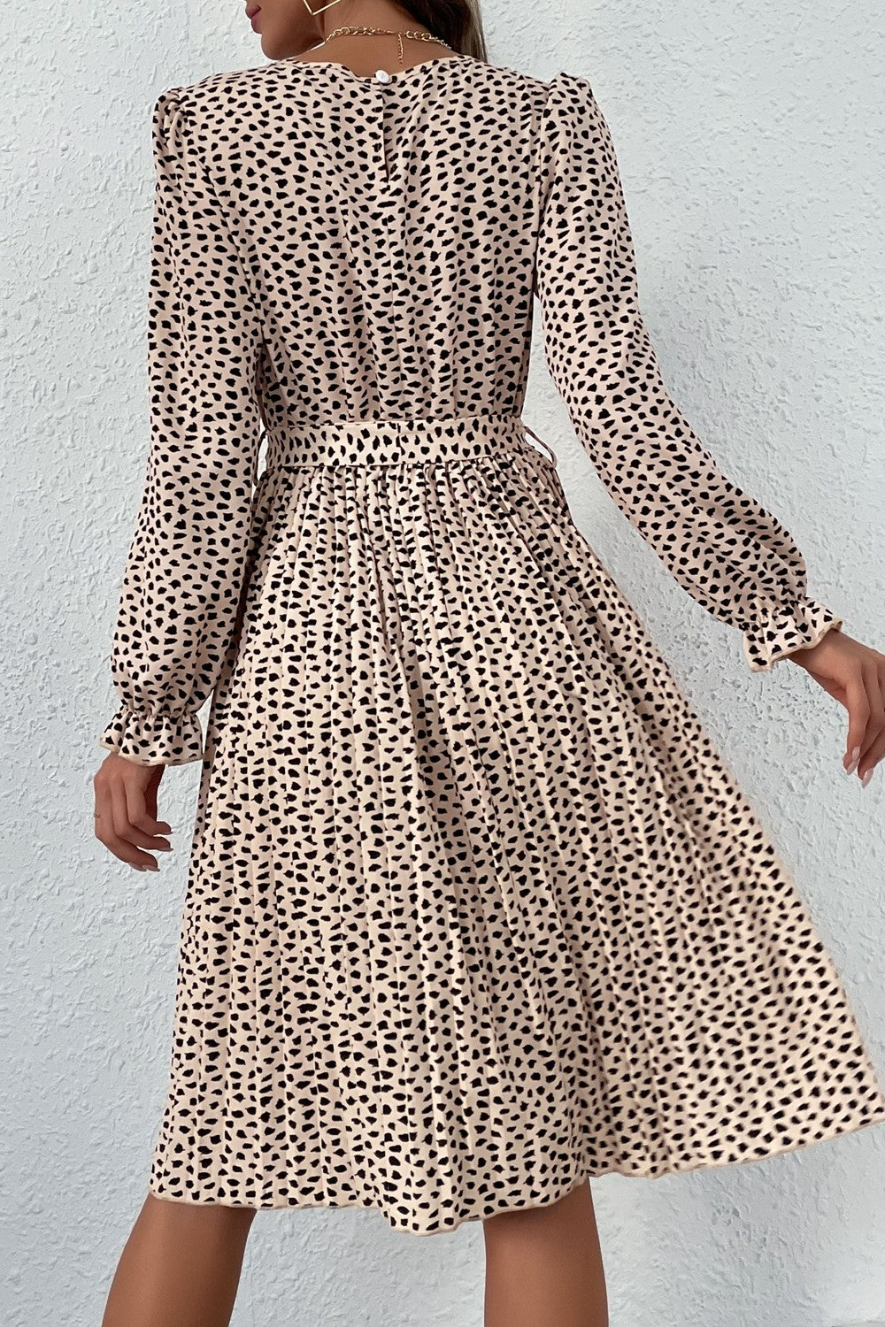 Robe plissée imprimée à col rond et ceinture