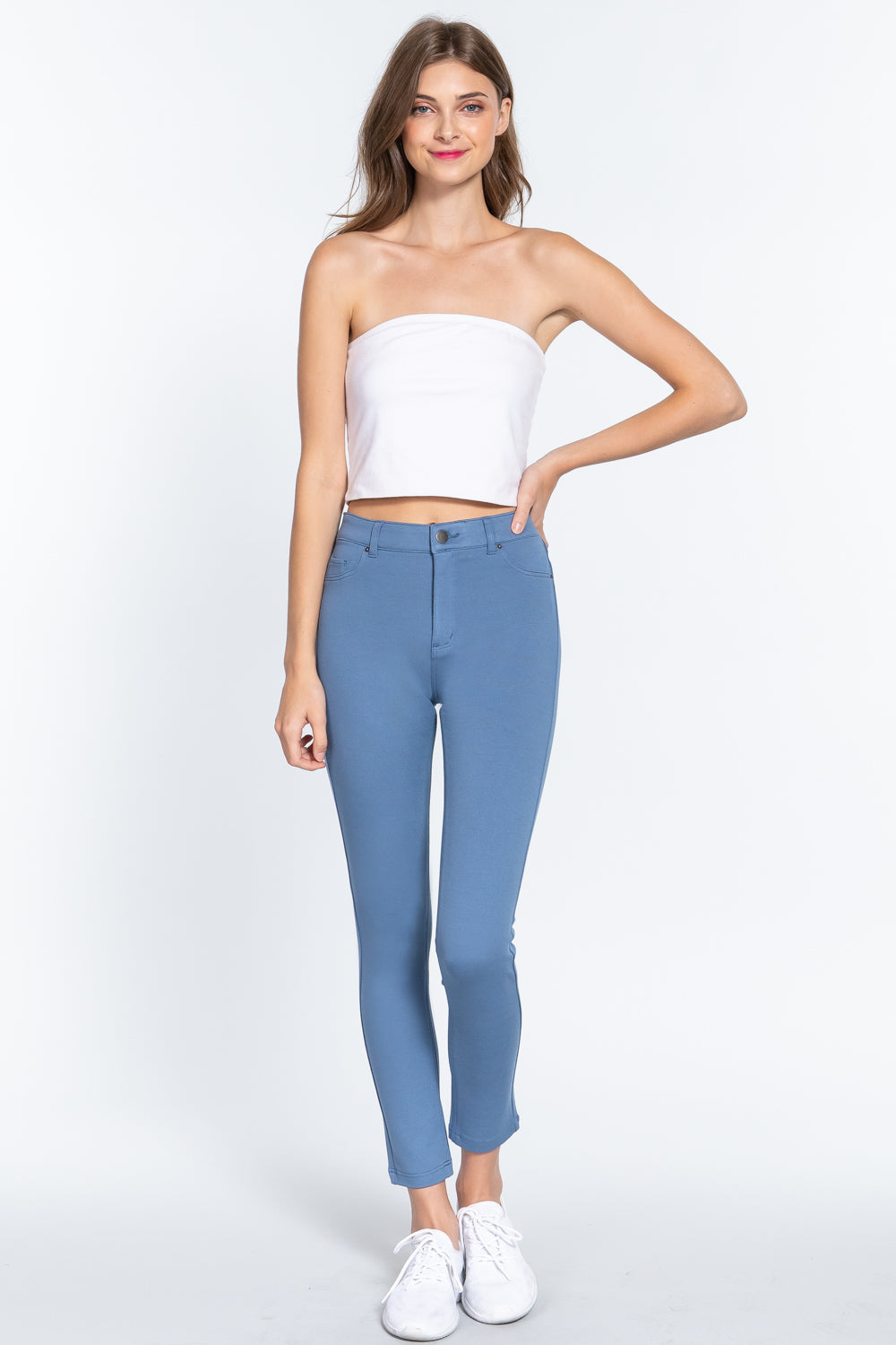 Pantalon taille mi-haute coupe skinny en point de Rome à 5 poches