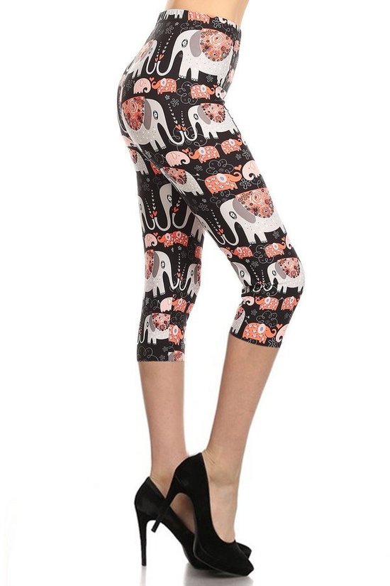 Leggings capri de cintura alta con estampado de elefantes en un estilo ajustado con cintura elástica