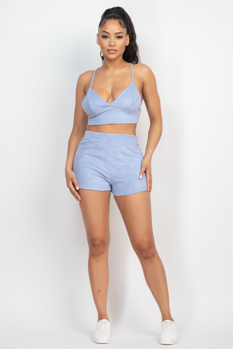 Ensemble haut bralette et mini short en tissu éponge