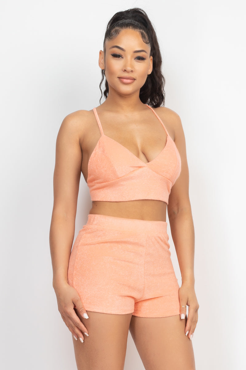 Ensemble haut bralette et mini short en tissu éponge